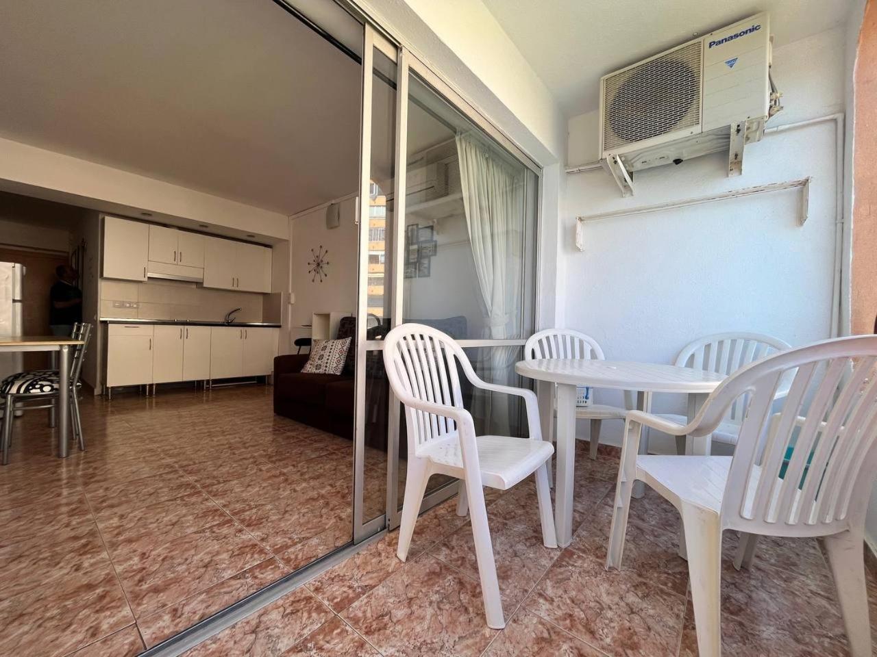 Estudio Con Tres Piscinas Comunitarias Y Pista De Tenis Roses Exterior photo