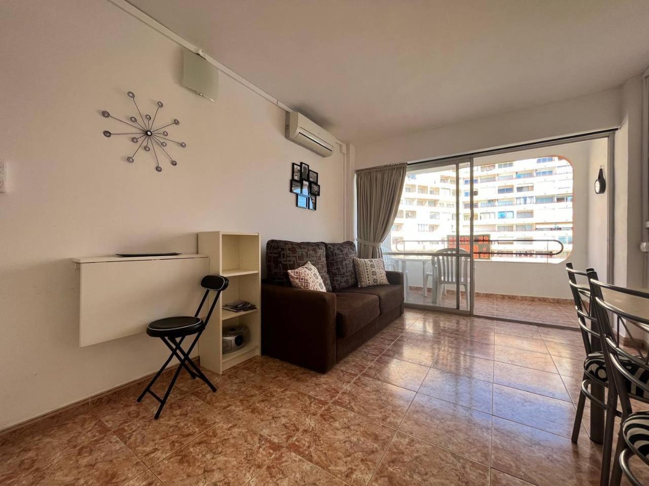Estudio Con Tres Piscinas Comunitarias Y Pista De Tenis Roses Exterior photo